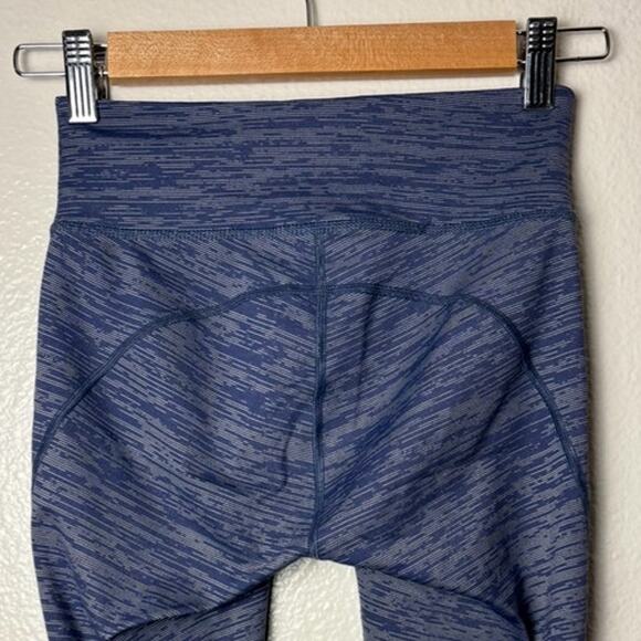 Outdoor Voices Cropped Leggings Size XS TechSweat Flex crop Blue/Cream Space dye - Picture 14 of 16